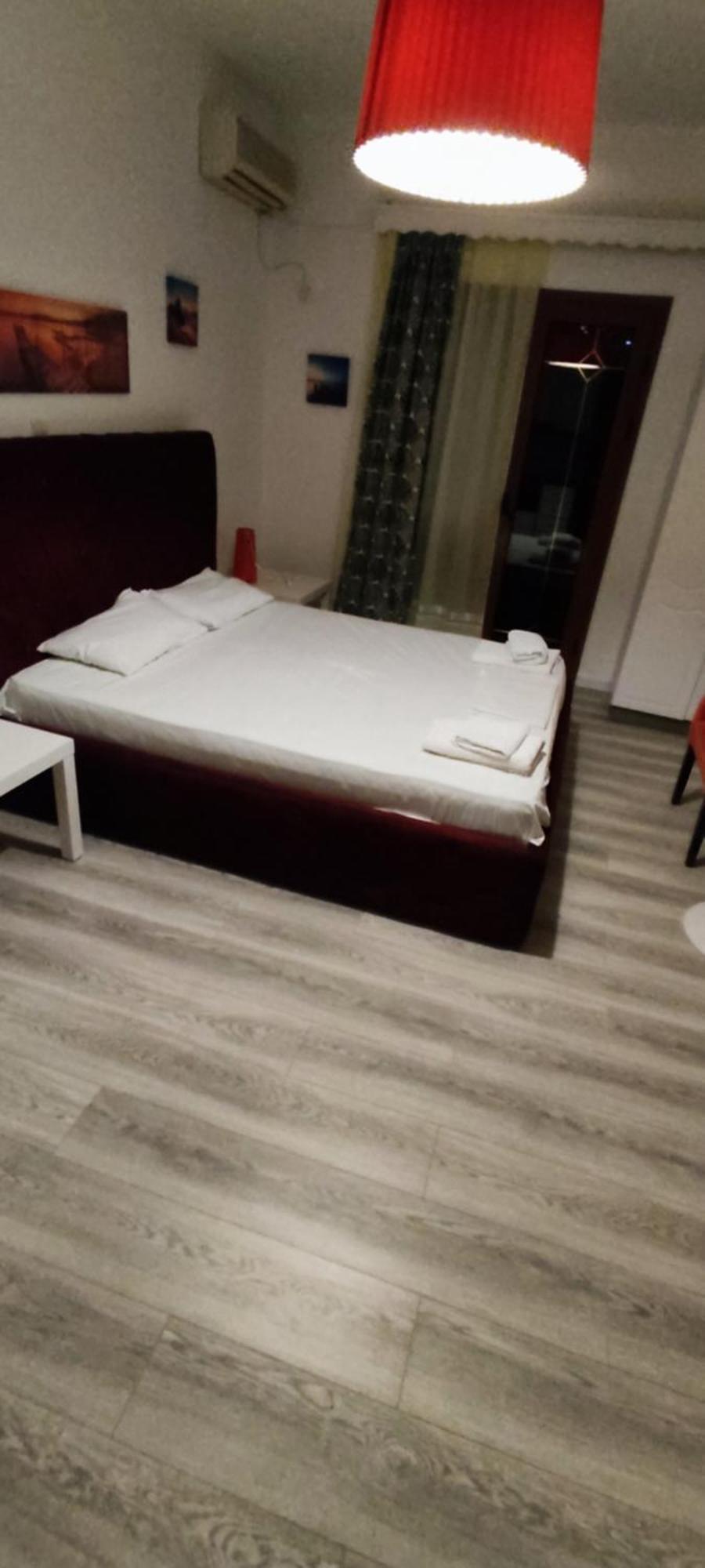 סרנדה Apartment Rina מראה חיצוני תמונה